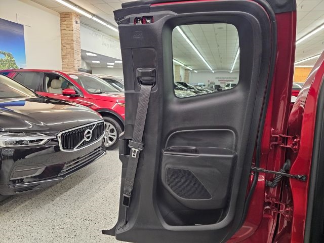 GMC Canyon 4WD Ext Cab 128" SLE 2020