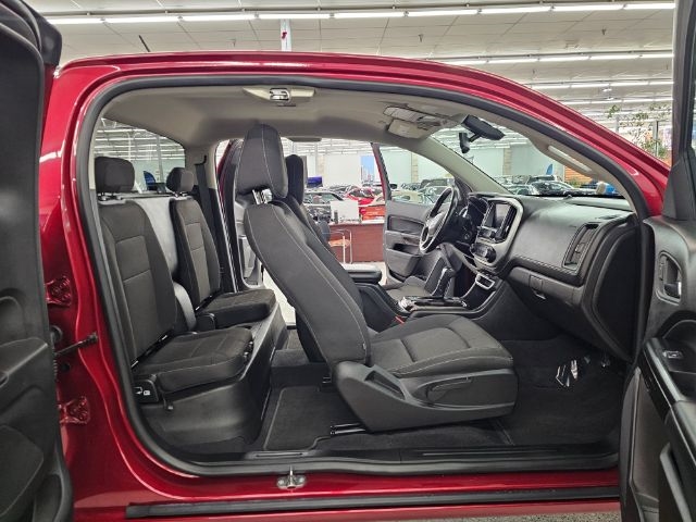 GMC Canyon 4WD Ext Cab 128" SLE 2020