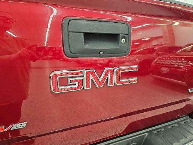 GMC Canyon 4WD Ext Cab 128" SLE 2020