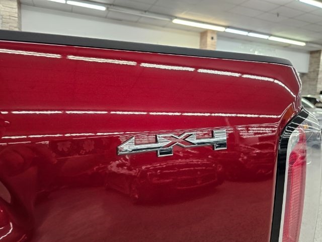 GMC Canyon 4WD Ext Cab 128" SLE 2020