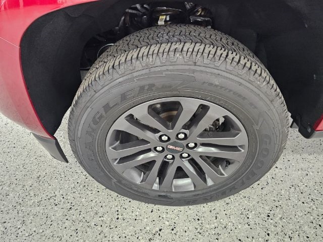 GMC Canyon 4WD Ext Cab 128" SLE 2020