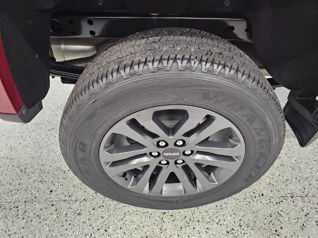 GMC Canyon 4WD Ext Cab 128" SLE 2020