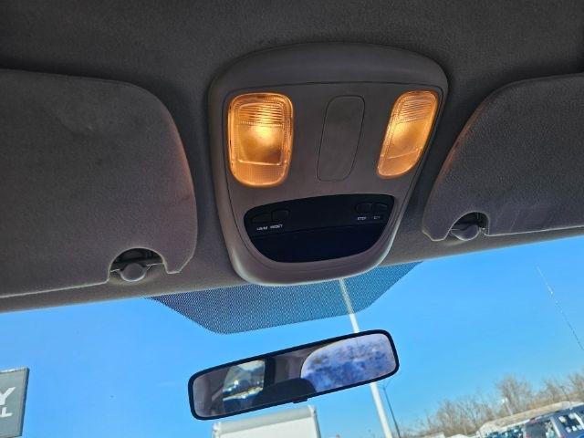 Dodge Ram 2500 4dr Quad Cab 140.5" WB 4WD SLT 2004