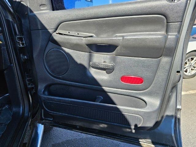 Dodge Ram 2500 4dr Quad Cab 140.5" WB 4WD SLT 2004