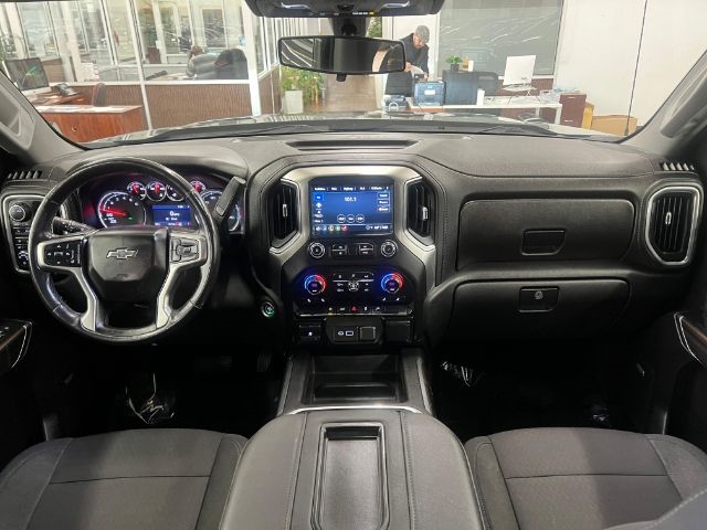 Chevrolet Silverado 1500 4WD Double Cab 147" RST 2021