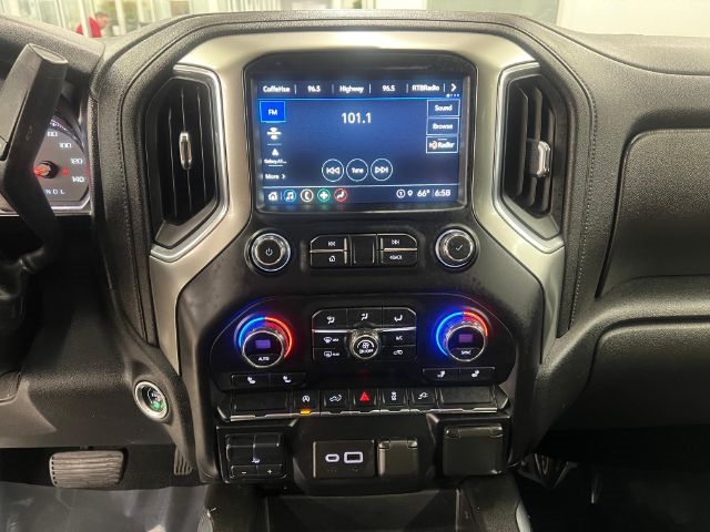 Chevrolet Silverado 1500 4WD Double Cab 147" RST 2021