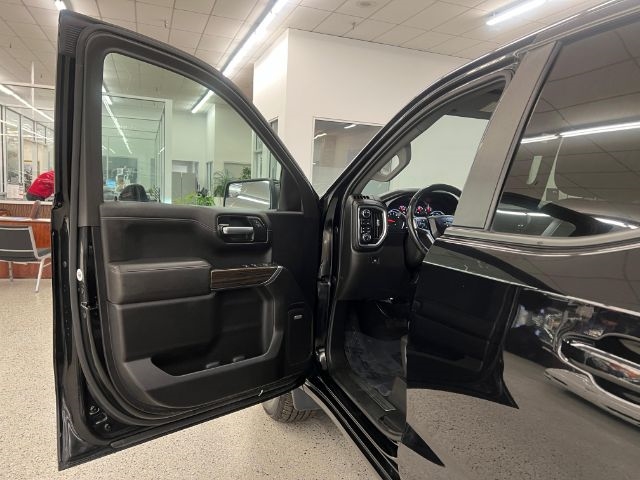 Chevrolet Silverado 1500 4WD Double Cab 147" RST 2021