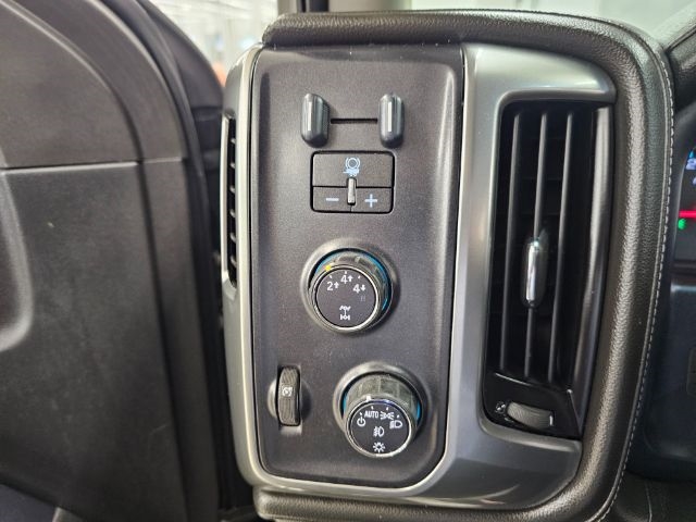 Chevrolet Silverado 2500HD Built After Aug 14 4WD Crew Cab 153.7" LTZ 2015