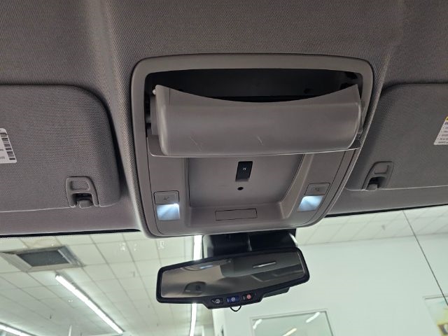 Chevrolet Silverado 2500HD Built After Aug 14 4WD Crew Cab 153.7" LTZ 2015