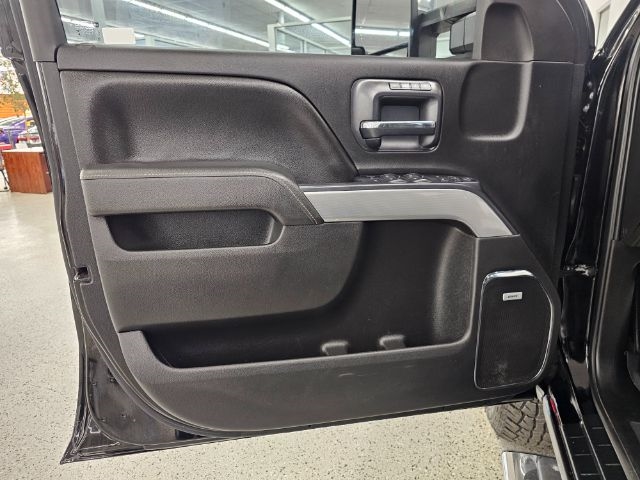 Chevrolet Silverado 2500HD Built After Aug 14 4WD Crew Cab 153.7" LTZ 2015