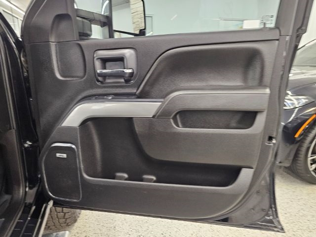 Chevrolet Silverado 2500HD Built After Aug 14 4WD Crew Cab 153.7" LTZ 2015