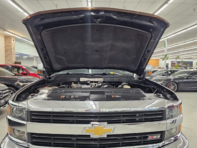 Chevrolet Silverado 2500HD Built After Aug 14 4WD Crew Cab 153.7" LTZ 2015