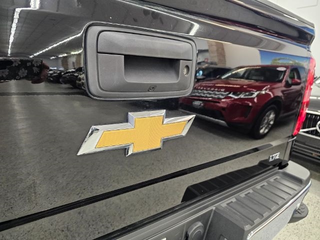 Chevrolet Silverado 2500HD Built After Aug 14 4WD Crew Cab 153.7" LTZ 2015