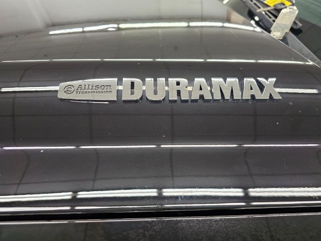 Chevrolet Silverado 2500HD Built After Aug 14 4WD Crew Cab 153.7" LTZ 2015