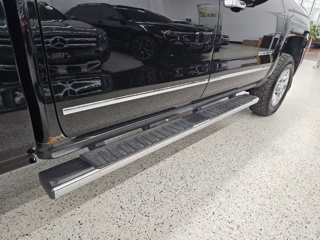 Chevrolet Silverado 2500HD Built After Aug 14 4WD Crew Cab 153.7" LTZ 2015