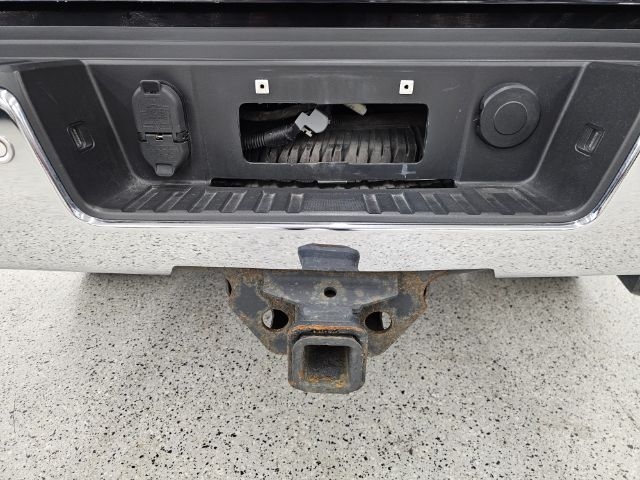 Chevrolet Silverado 2500HD Built After Aug 14 4WD Crew Cab 153.7" LTZ 2015