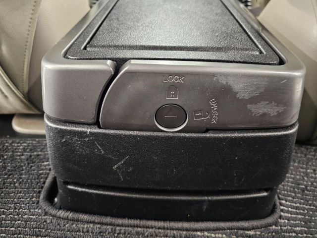 Honda Element 4WD 5dr Auto EX 2010