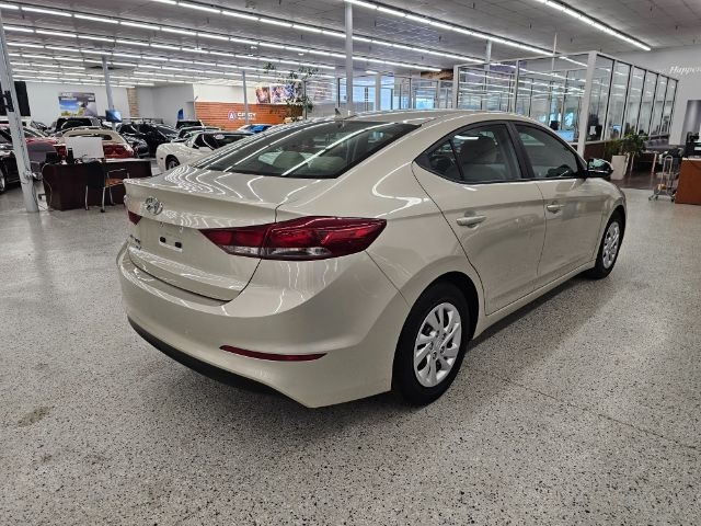 Hyundai Elantra SE 2.0L Auto (Alabama) 2017