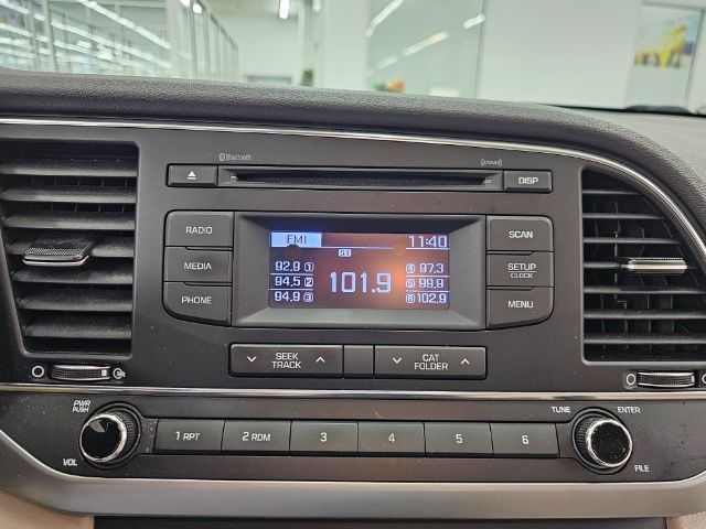 Hyundai Elantra SE 2.0L Auto (Alabama) 2017