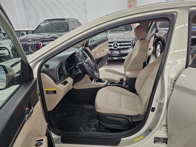 Hyundai Elantra SE 2.0L Auto (Alabama) 2017