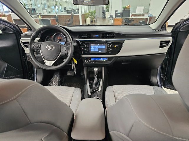 Toyota Corolla 4dr Sdn CVT LE Premium (Natl) 2015