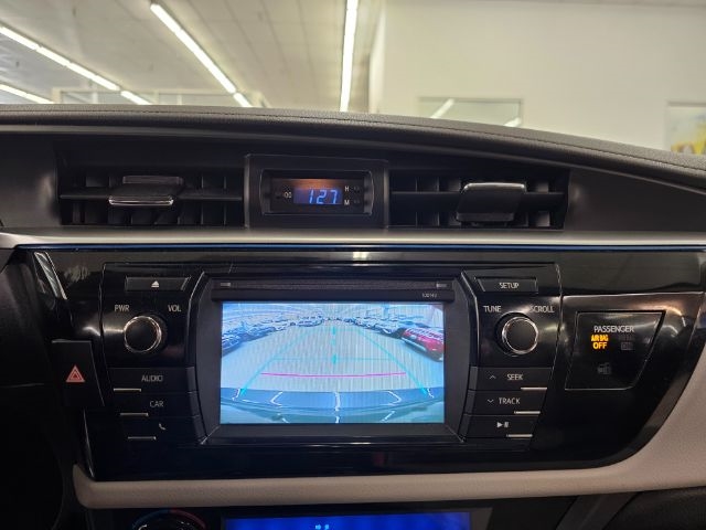 Toyota Corolla 4dr Sdn CVT LE Premium (Natl) 2015