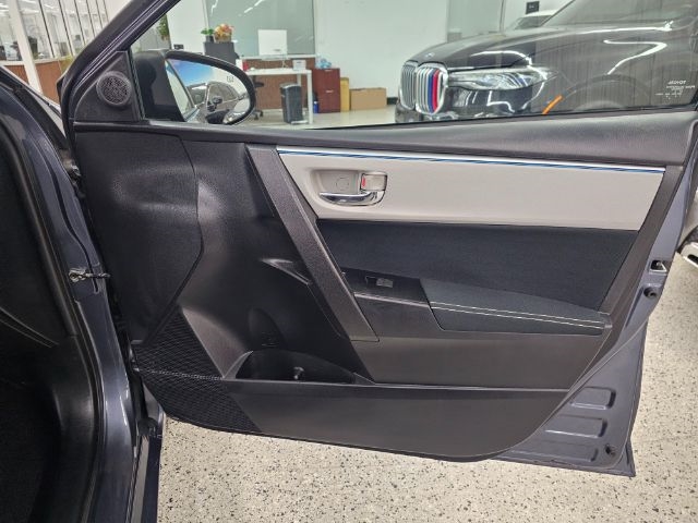 Toyota Corolla 4dr Sdn CVT LE Premium (Natl) 2015