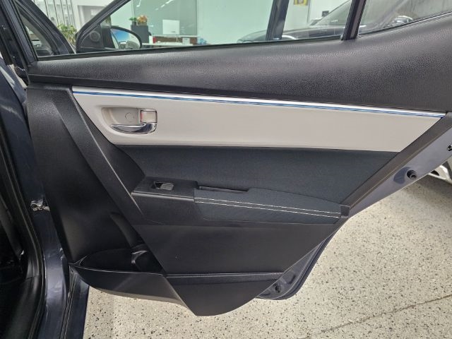 Toyota Corolla 4dr Sdn CVT LE Premium (Natl) 2015