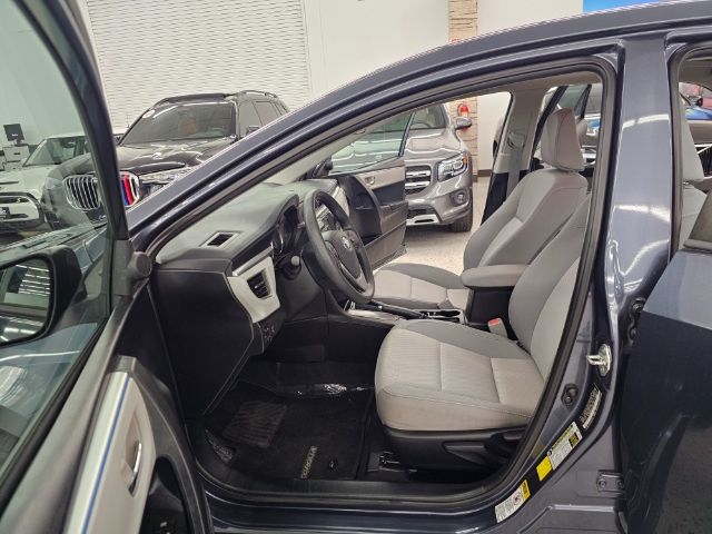 Toyota Corolla 4dr Sdn CVT LE Premium (Natl) 2015