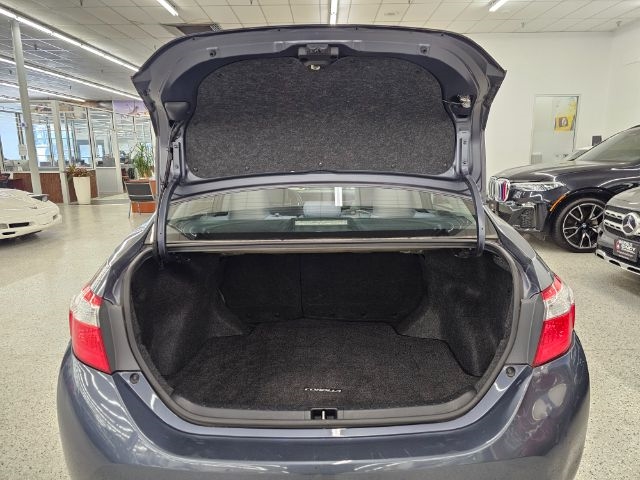 Toyota Corolla 4dr Sdn CVT LE Premium (Natl) 2015