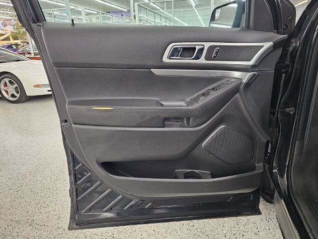 Ford Explorer 4WD 4dr XLT 2013