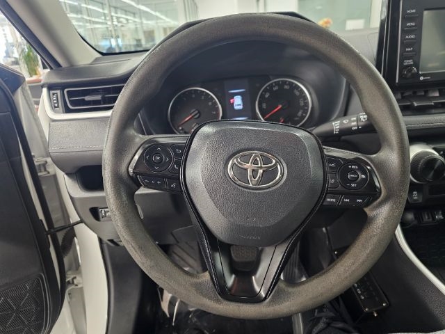 Toyota RAV4 LE AWD (Natl) 2021