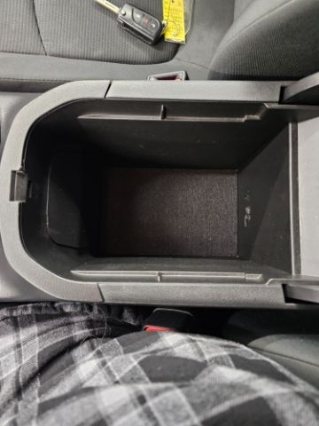 Toyota RAV4 LE AWD (Natl) 2021