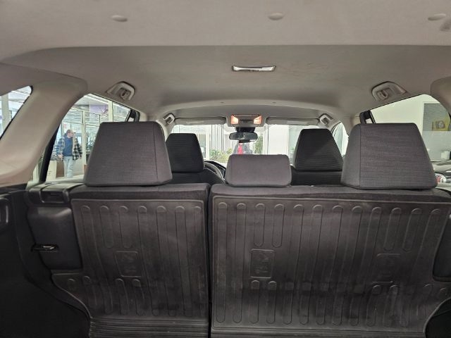 Toyota RAV4 LE AWD (Natl) 2021