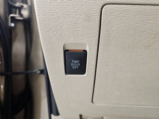 Toyota Venza 4dr Wgn I4 FWD (Natl) 2009