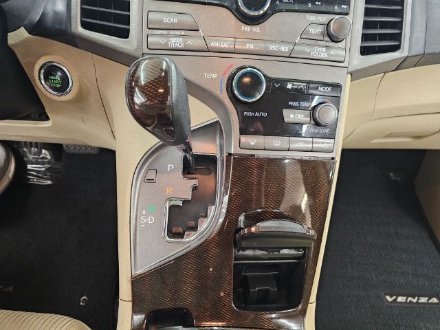 Toyota Venza 4dr Wgn I4 FWD (Natl) 2009