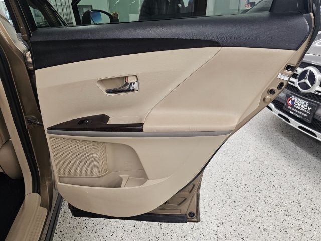 Toyota Venza 4dr Wgn I4 FWD (Natl) 2009