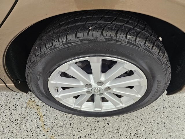 Toyota Venza 4dr Wgn I4 FWD (Natl) 2009