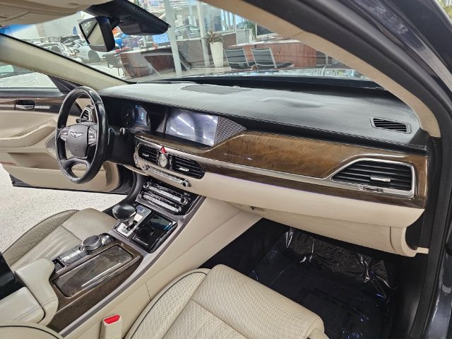 Genesis G90 5.0L Ultimate AWD 2017