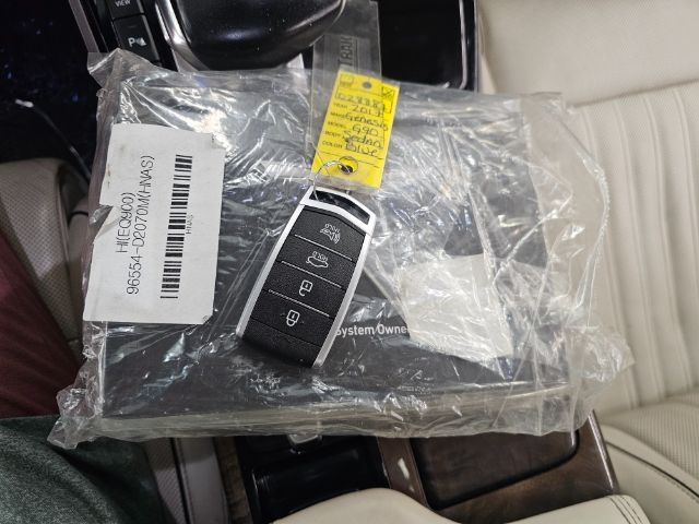 Genesis G90 5.0L Ultimate AWD 2017