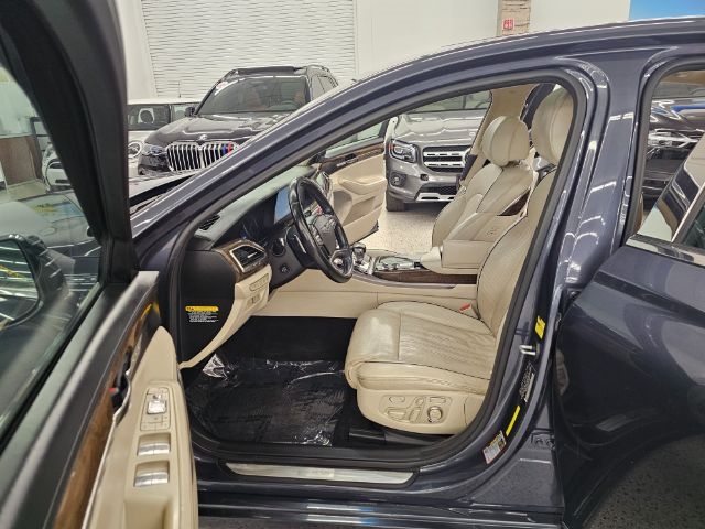 Genesis G90 5.0L Ultimate AWD 2017