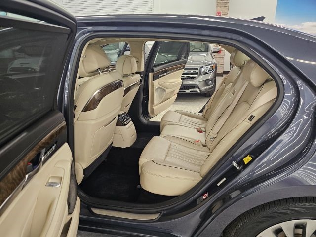 Genesis G90 5.0L Ultimate AWD 2017