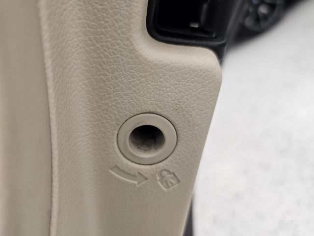 Genesis G90 5.0L Ultimate AWD 2017