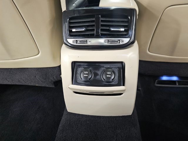 Genesis G90 5.0L Ultimate AWD 2017