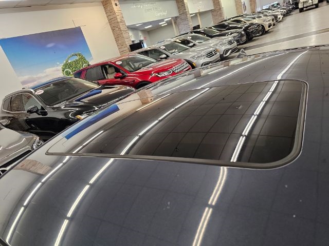 Genesis G90 5.0L Ultimate AWD 2017