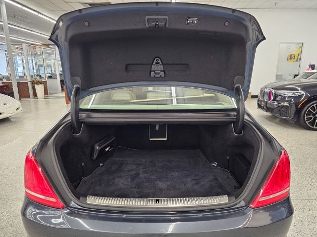 Genesis G90 5.0L Ultimate AWD 2017