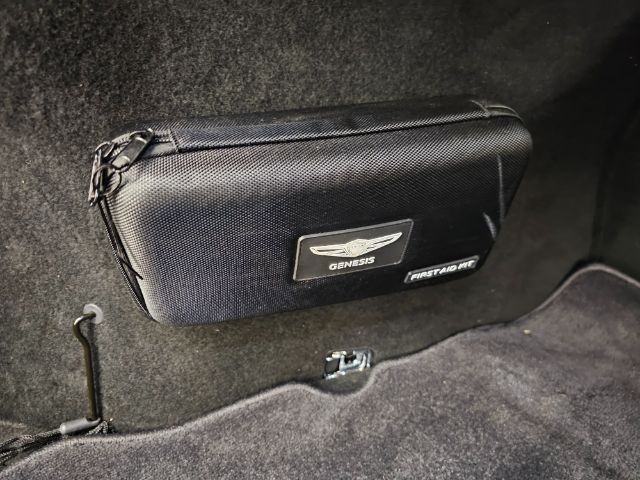 Genesis G90 5.0L Ultimate AWD 2017