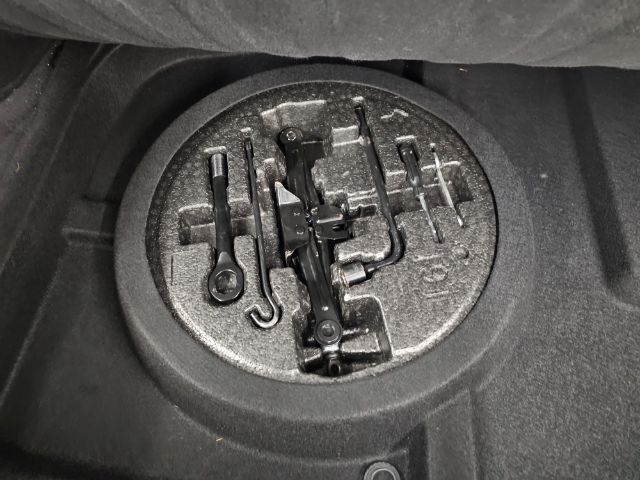 Genesis G90 5.0L Ultimate AWD 2017