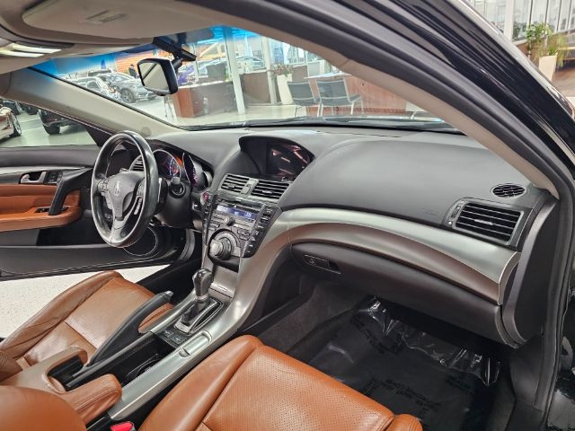 Acura TL 4dr Sdn Auto SH-AWD Tech 2010