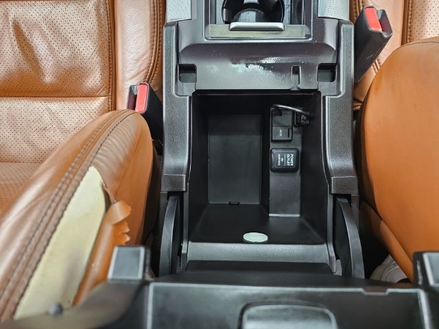 Acura TL 4dr Sdn Auto SH-AWD Tech 2010